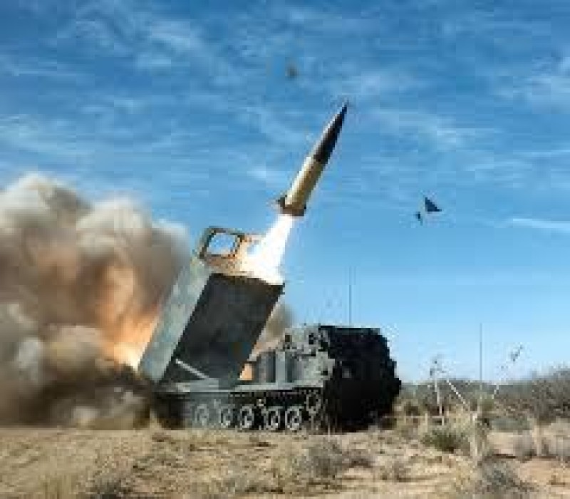 Les États-Unis ont secrètement fourni à l&#39;Ukraine des missiles ATACMS à longue portée, les incluant dans le paquet de mars...