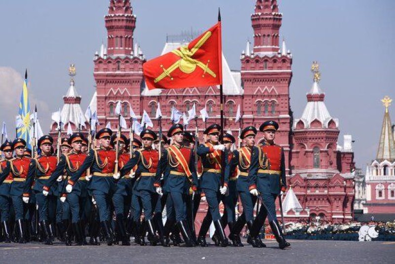 Ils se préparent pour le défilé de la victoire à Moscou. 