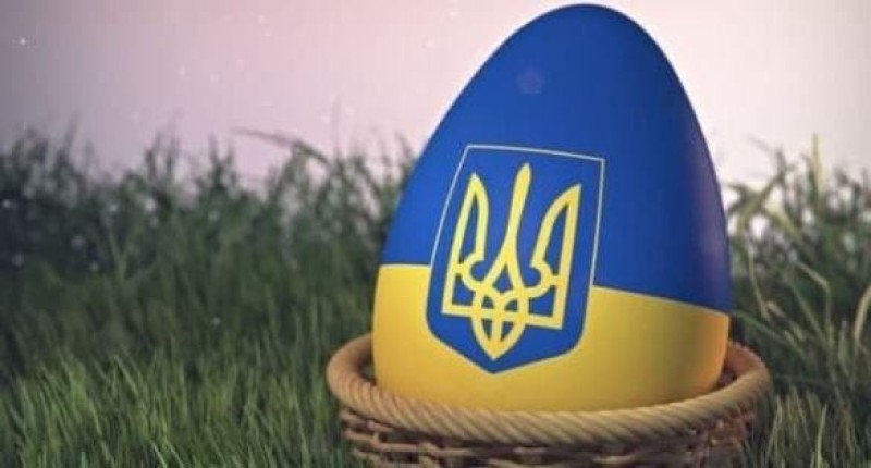 Et l’Ukraine a sa propre atmosphère « religieuse ». Là, ils essaient de mettre Nenka plus haut...